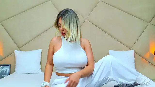 ChloeFrost online show from 07.07.26