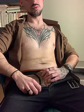 AssHunter4k online show from 02.17.25