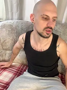 AssHunter4k online show from 02.21.25