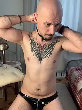 AssHunter4k online show from 03.19.25