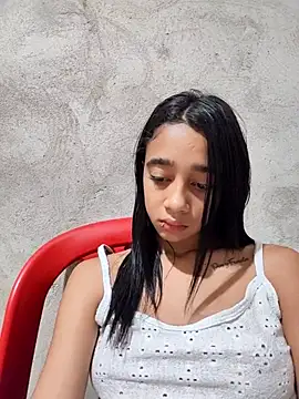 Zoe Sweett18 online show from 12.16.25