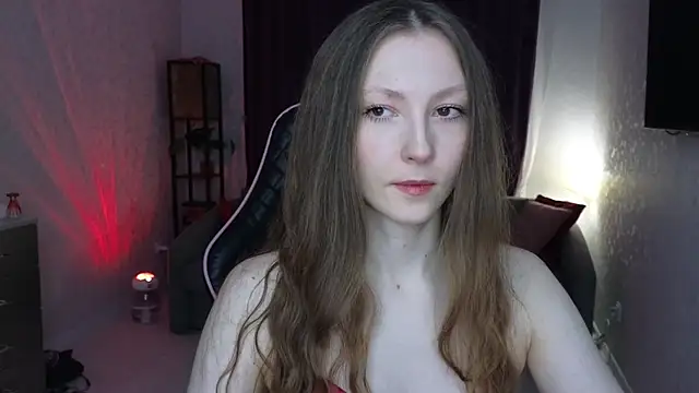 Snapshot of Sweeet_Lilit chatting on 12.17.25 Sweeet Lilit online show from 12.17.25