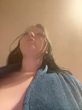 VenusandIppy online show from 10.17.25