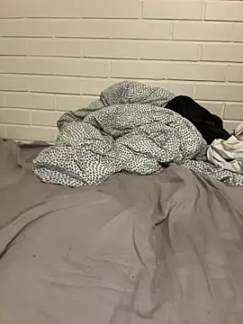 VenusandIppy online show from 11.23.25