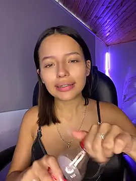 Sofia18 pinkk online show from 05.22.26