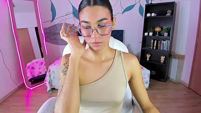 Dana Paula online show from 01.11.26