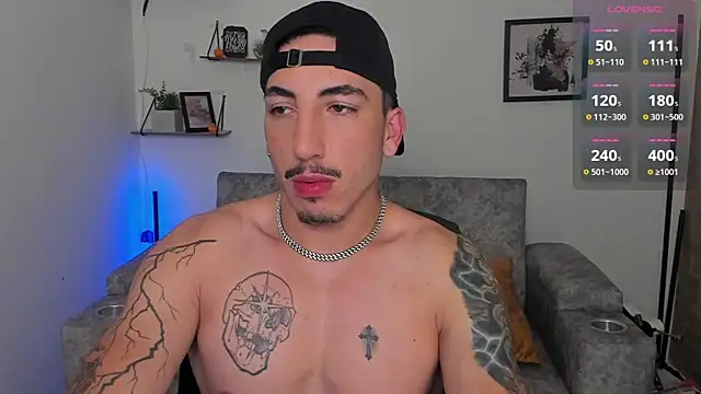 dylanspencer28 online show from 10.30.25