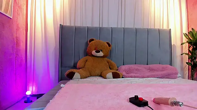 Snapshot of camilapersy chatting on 01.25.25 camilapersy online show from 01.25.25