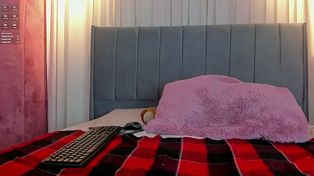 Snapshot of camilapersy chatting on 02.10.25 camilapersy online show from 02.10.25