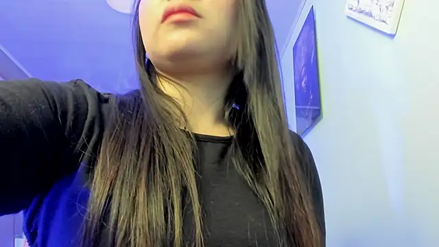 Snapshot of Rosie_jhons chatting on 01.28.25 Rosie jhons online show from 01.28.25