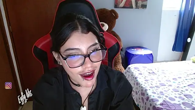 Snapshot of Eyfy_bbs chatting on 02.06.25 Eyfy bbs online show from 02.06.25