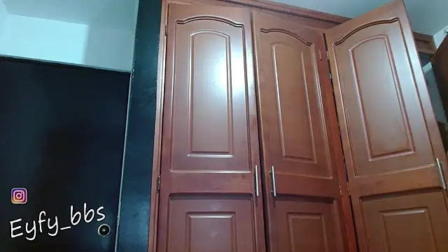 Snapshot of Eyfy_bbs chatting on 12.13.25 Eyfy bbs online show from 12.13.25