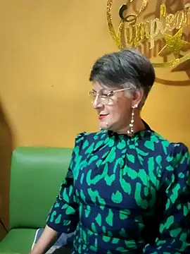 ilonna2025 online show from 04.14.26