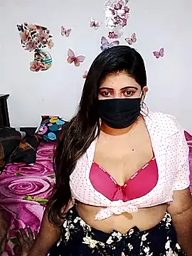 Snapshot of Lovely_WINDI chatting on 10.29.25 Lovely WINDI online show from 10.29.25