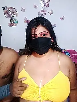 Snapshot of Lovely_WINDI chatting on 11.04.25 Lovely WINDI online show from 11.04.25