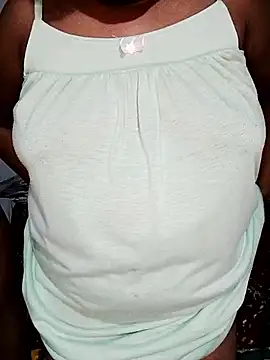 Snapshot of Lovely_WINDI chatting on 11.05.25 Lovely WINDI online show from 11.05.25