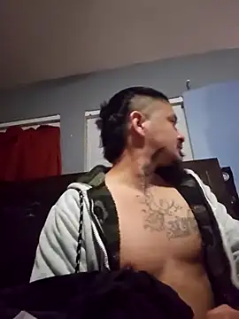 Snapshot of Burrrucecold00 chatting on 02.13.25 Burrrucecold00 online show from 02.13.25