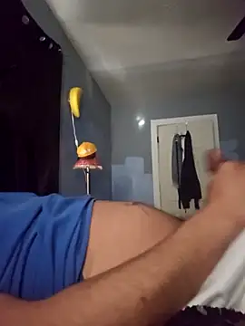 Snapshot of Burrrucecold00 chatting on 03.11.25 Burrrucecold00 online show from 03.11.25