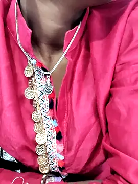 Snapshot of Leoni_G chatting on 11.14.25 Leoni G online show from 11.14.25