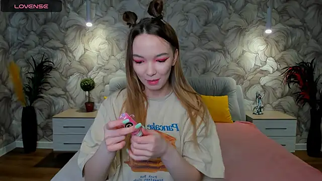 SusannJohnson online show from 03.17.25