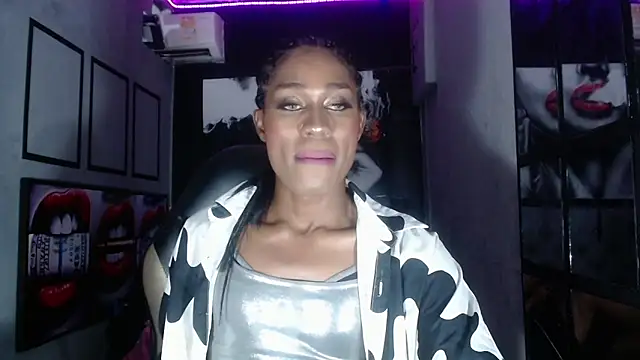 Snapshot of Africa_Carolina chatting on 03.02.25 Africa Carolina online show from 03.02.25