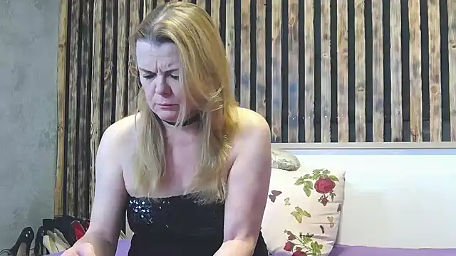 Kisi Lovi online show from 02.21.26