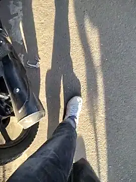 08uhj online show from 04.02.26