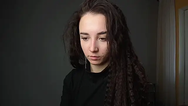 Eva Gloryy online show from 02.11.25