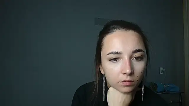 Eva Gloryy online show from 09.27.25