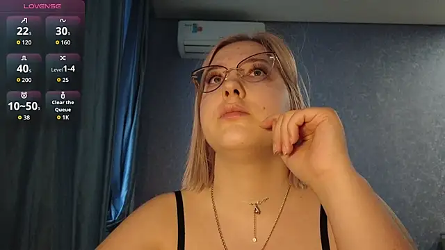 HotBrandyX online show from 03.21.26