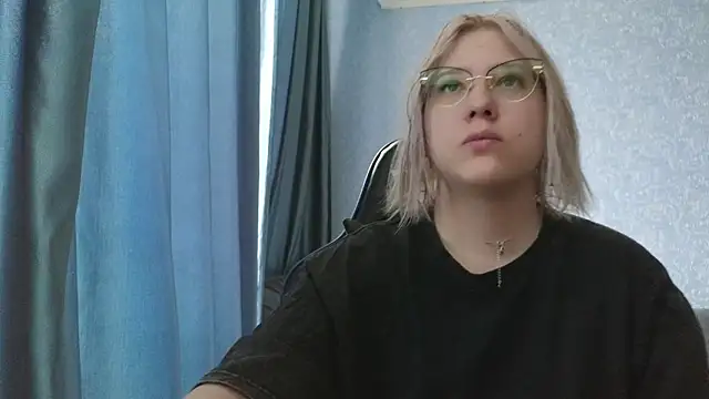 HotBrandyX online show from 04.12.26