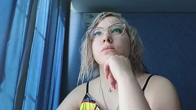 HotBrandyX online show from 04.24.26