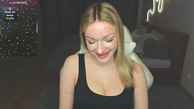 MargaretSweet1 online show from 05.12.26