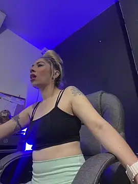 viktoria davis  online show from 03.23.25