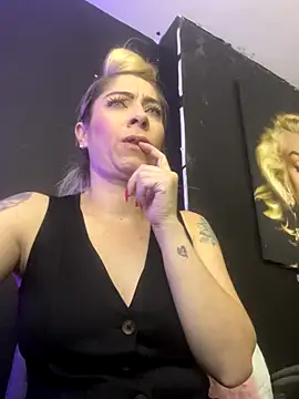 viktoria davis  online show from 09.19.25