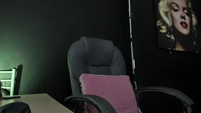 viktoria davis  online show from 10.16.25