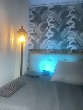 viktoria davis  online show from 04.13.26