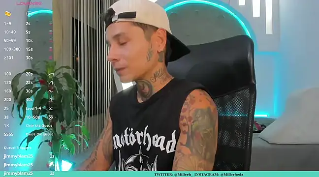 Snapshot of tattokoi chatting on 03.01.25 tattokoi online show from 03.01.25