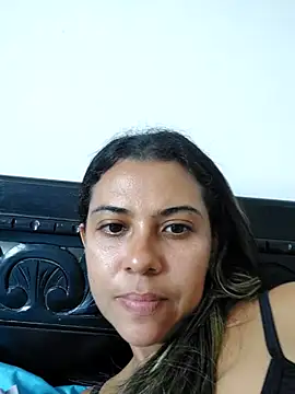 Snapshot of CallMeHeaven chatting on 11.13.25 CallMeHeaven online show from 11.13.25