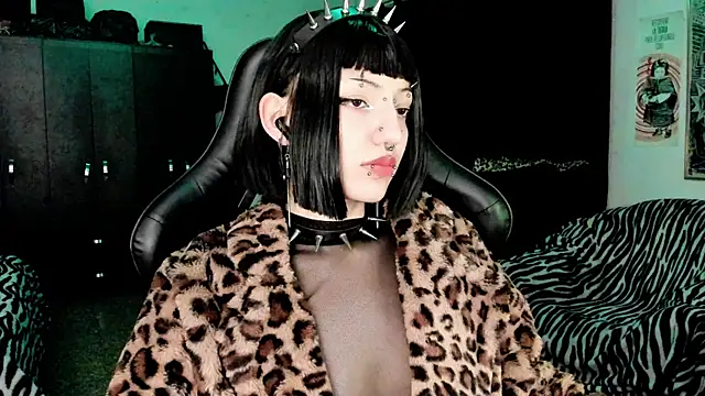 Snapshot of roxy_toxic chatting on 01.09.26 roxy toxic online show from 01.09.26