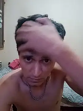 EstebanAkyLu online show from 02.04.25