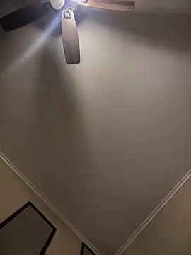 Snapshot of biggzee6 chatting on 10.10.25 biggzee6 online show from 10.10.25