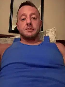 Snapshot of biggzee6 chatting on 10.11.25 biggzee6 online show from 10.11.25