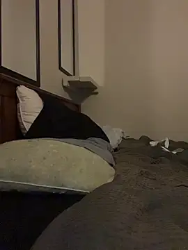 Snapshot of biggzee6 chatting on 10.14.25 biggzee6 online show from 10.14.25