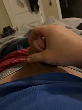 Snapshot of biggzee6 chatting on 10.18.25 biggzee6 online show from 10.18.25