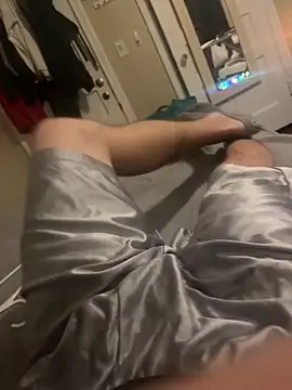 Snapshot of biggzee6 chatting on 11.07.25 biggzee6 online show from 11.07.25