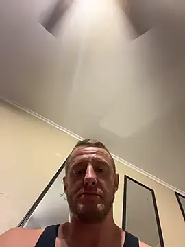 Snapshot of biggzee6 chatting on 11.29.25 biggzee6 online show from 11.29.25