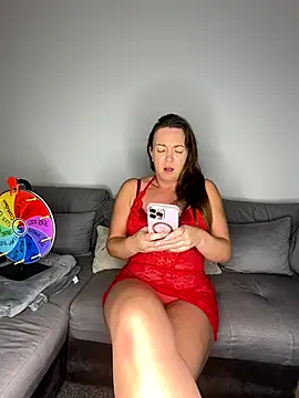 Snapshot of GoddessLucyRose chatting on 09.12.25 GoddessLucyRose online show from 09.12.25