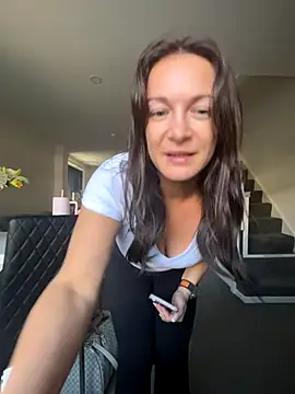 Snapshot of GoddessLucyRose chatting on 09.23.25 GoddessLucyRose online show from 09.23.25