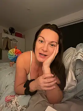 Snapshot of GoddessLucyRose chatting on 10.06.25 GoddessLucyRose online show from 10.06.25
